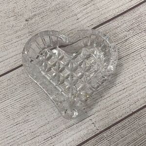 Glass beveled heart dish decor 3.5”x4”